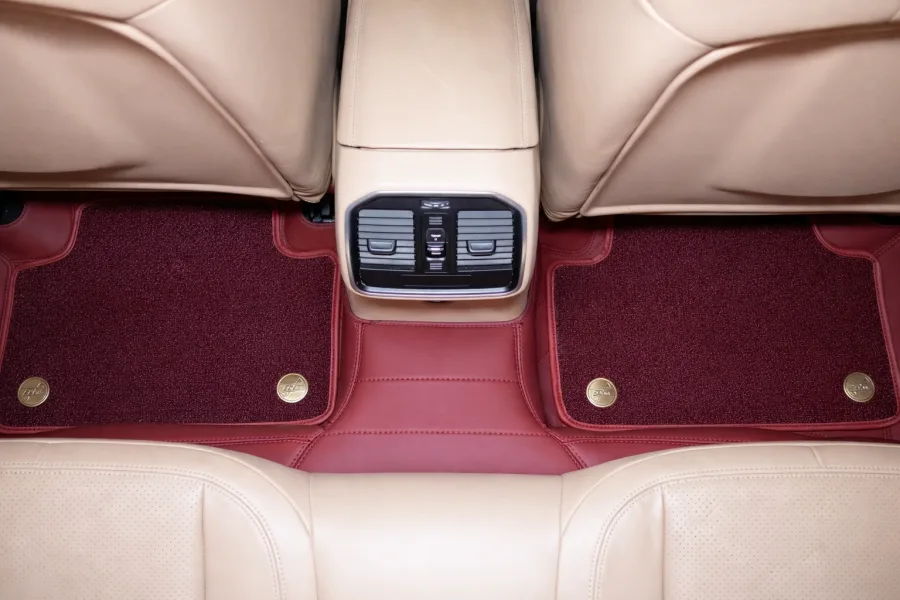 Executive Geometric V car mat, photo 3