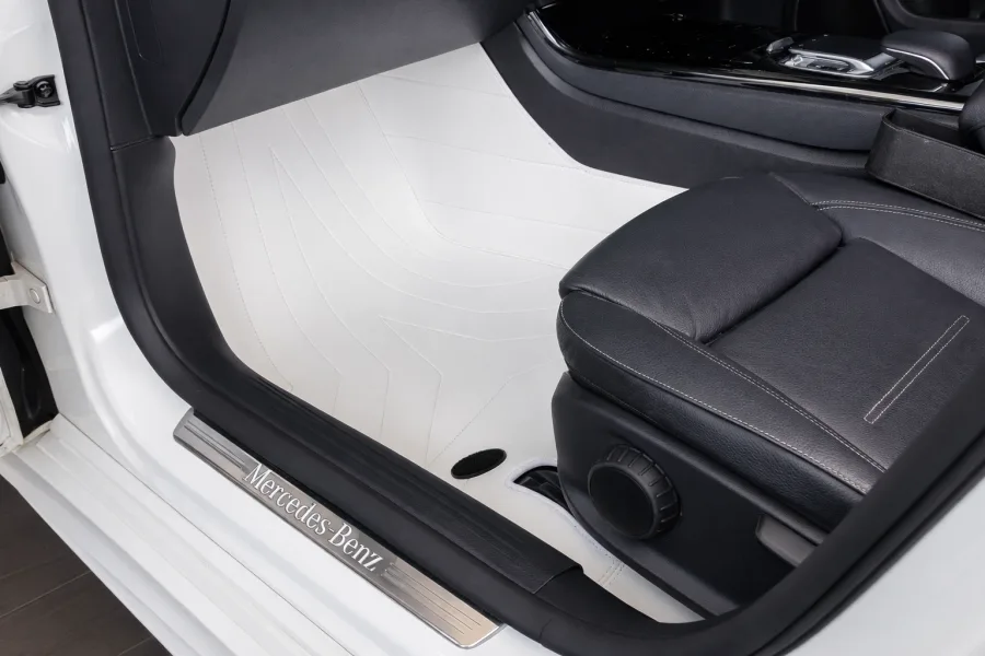 Precision Geometric V car mat, photo 4